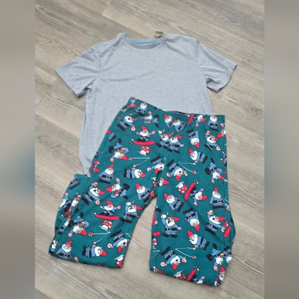 sonoma fleece christmas print pants and grey pajama shirt kids 18/20 husky